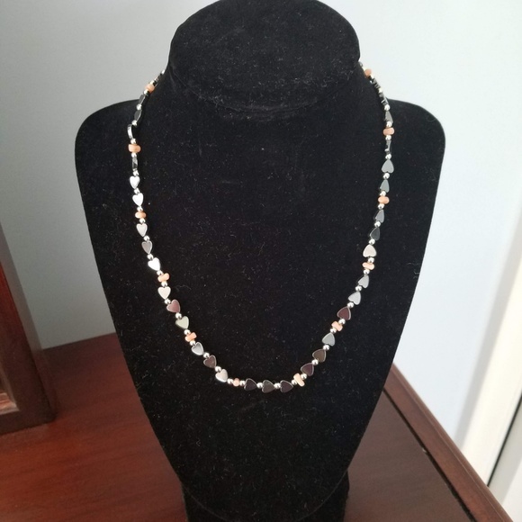 Beautiful hearts necklace - Picture 2 of 4